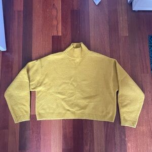Women’s Sweater Sz M